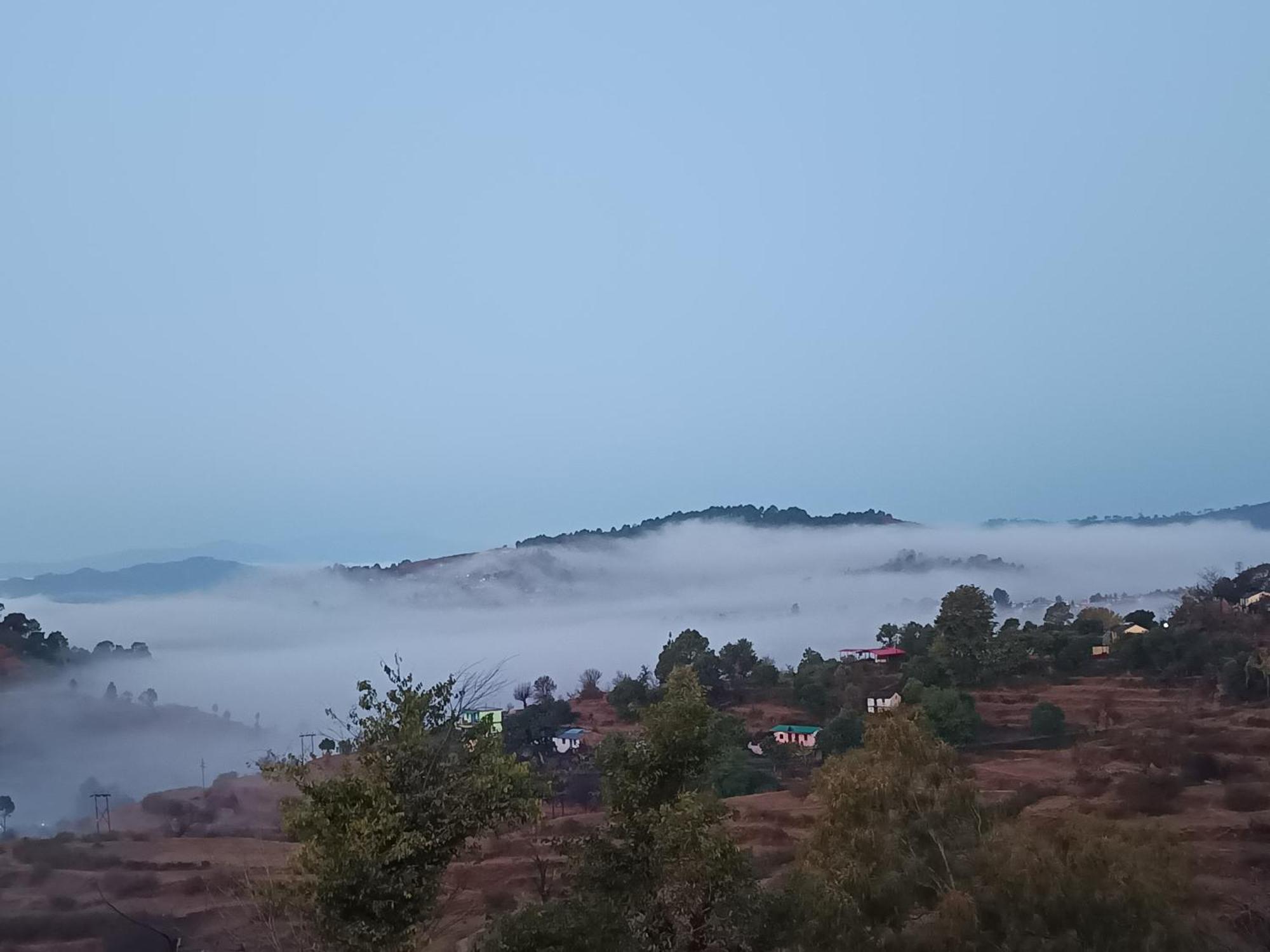 Dwarahat Village Farmstay- Babaji'S Cave Εξωτερικό φωτογραφία